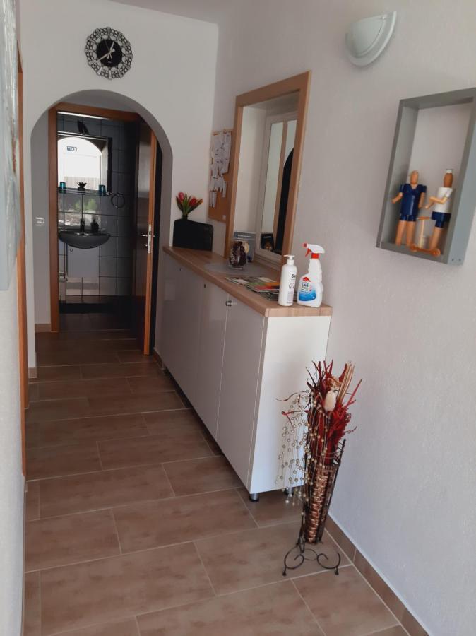 Apartment Luna Трогір Екстер'єр фото