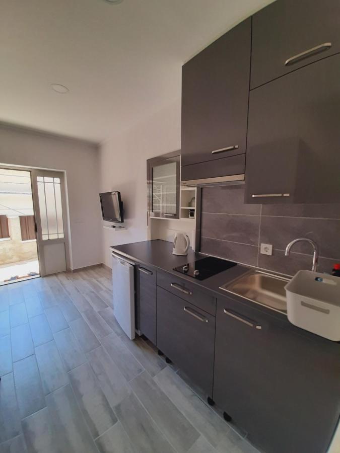 Apartment Luna Трогір Екстер'єр фото